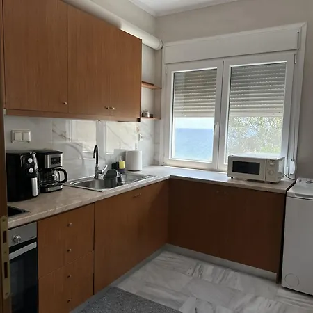 Apartment 82